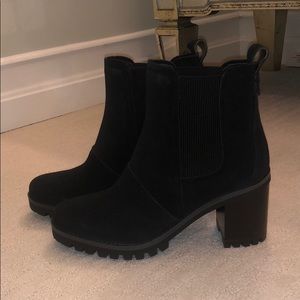 Ugg hazel waterproof block heel bootie